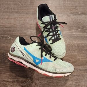 Mizuno Women's Wave Rider 17 Running Sneakers Size 8.5 Mint and Pink Shoes